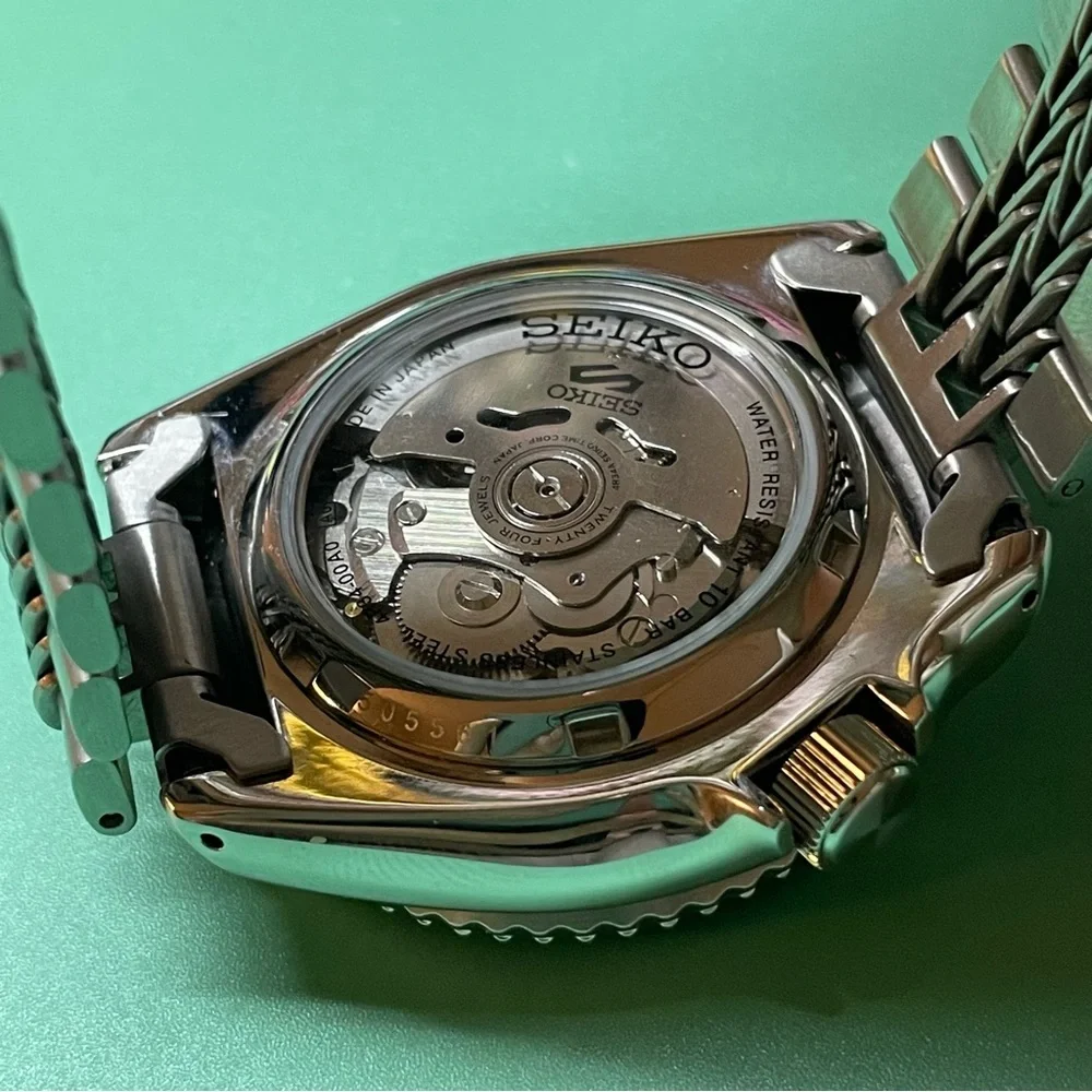 Seiko 5 - Picture 2 of 4